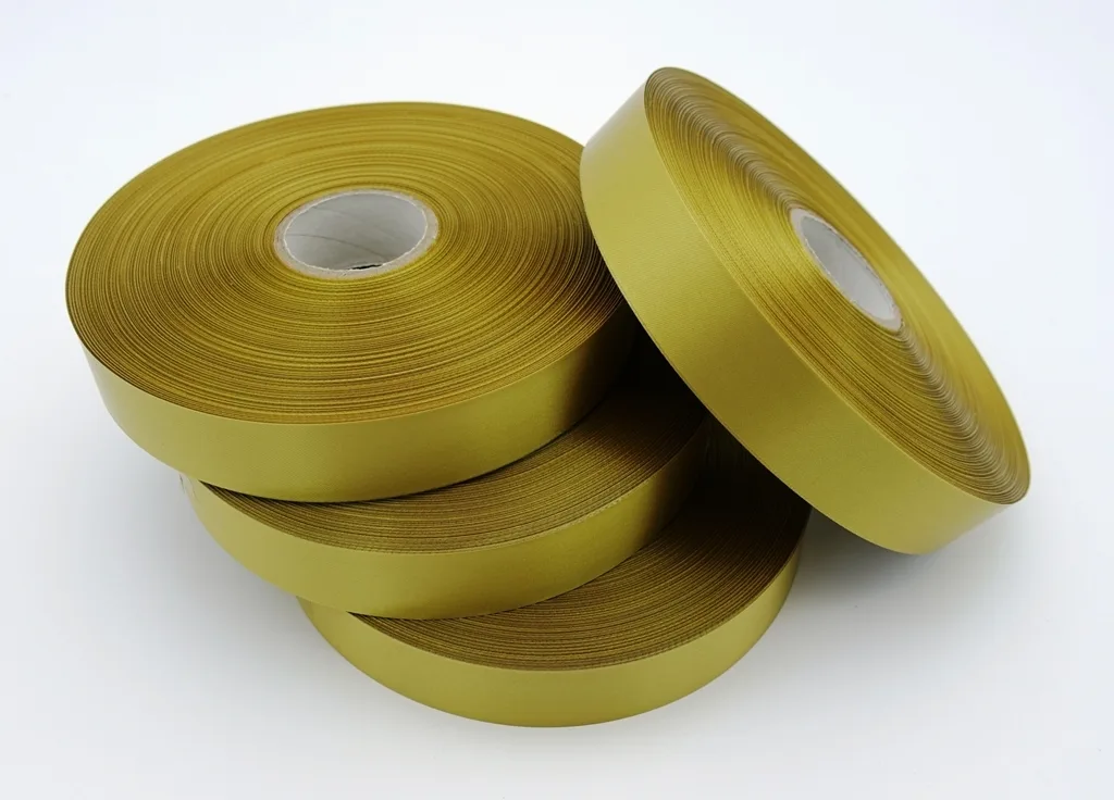 Сатиновая лента 25мм/200м Golden Olive 686